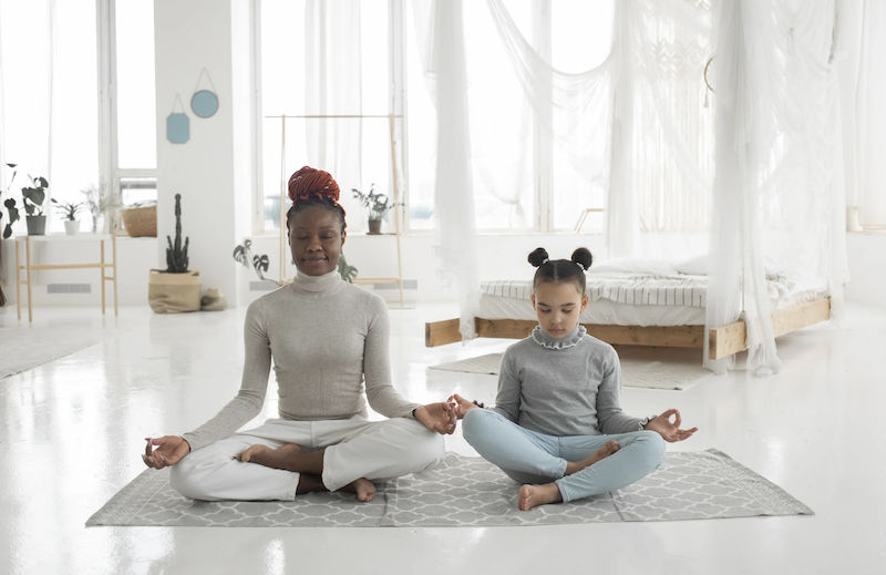 Strengthening the Mother-Daughter Bond Through Mindfulness 